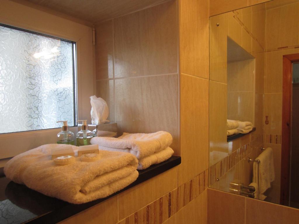 Gwrach Ynys Country Guest House Harlech Phòng bức ảnh